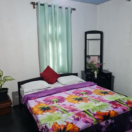 Sasru Holiday Home Нувара Елия Екстериор снимка