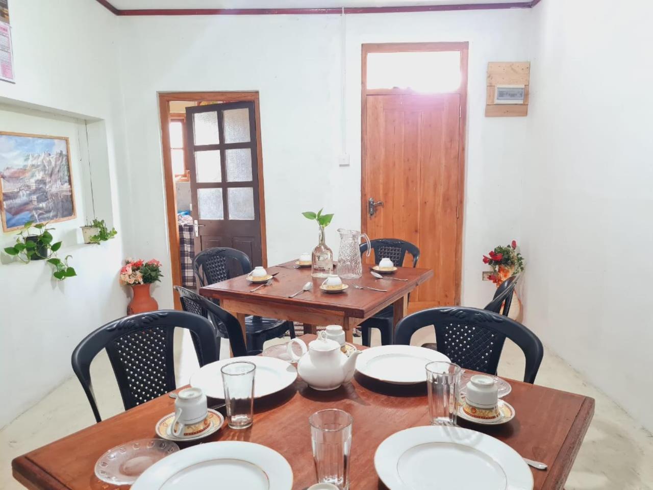 Sasru Holiday Home Нувара Елия Екстериор снимка