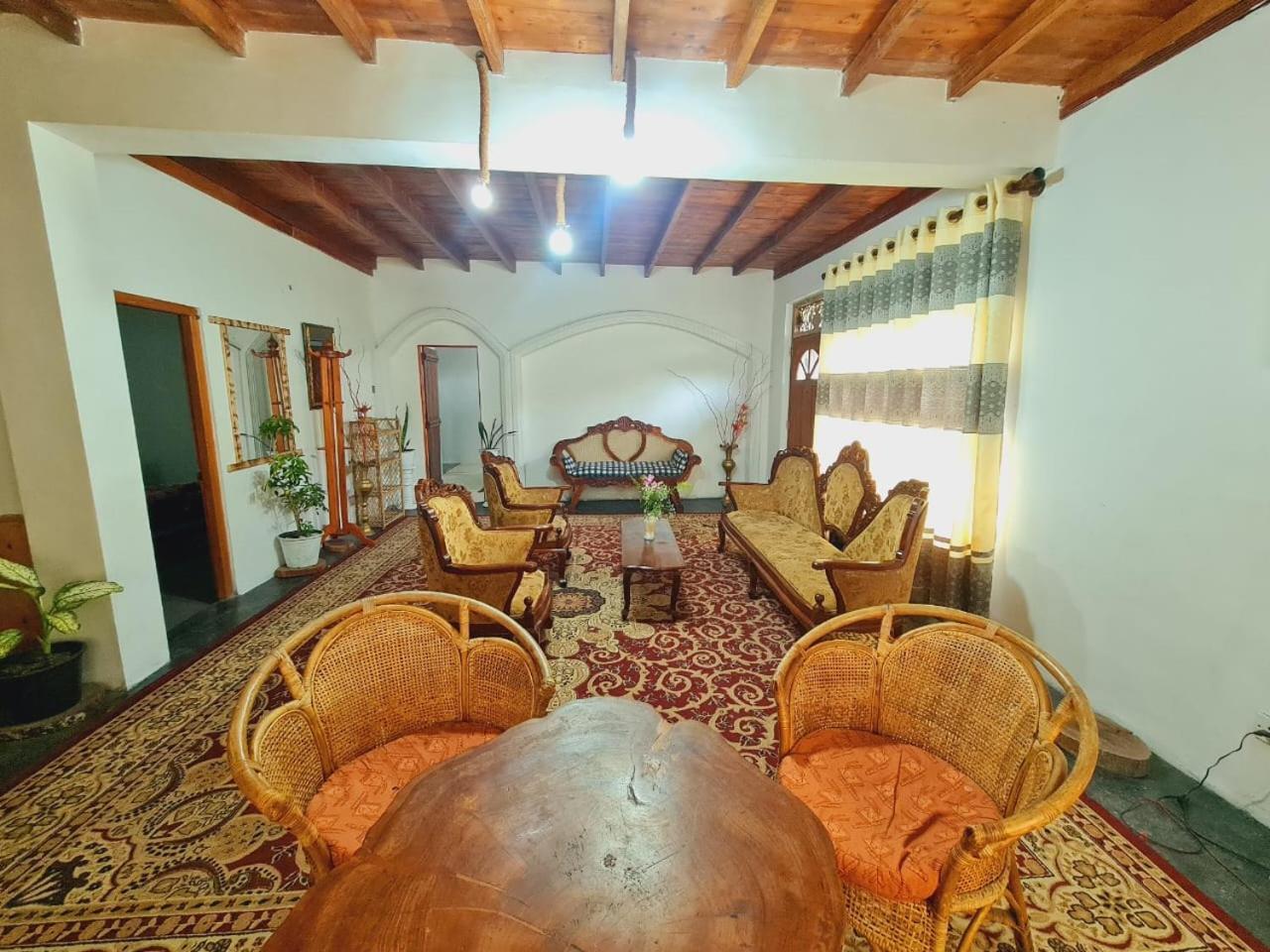 Sasru Holiday Home Нувара Елия Екстериор снимка